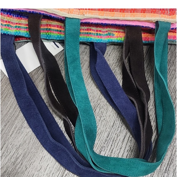 New Oversized Boho Tassel Muli-Color Travel Tote Bag - Picture 4 of 6